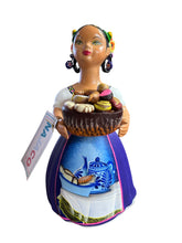 Load image into Gallery viewer, Lupita y su pan