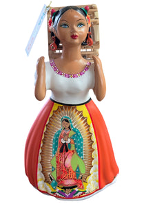 Guadalupe Lupita con pájaros