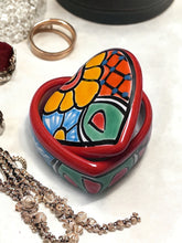 Load image into Gallery viewer, Heart jewelry box
