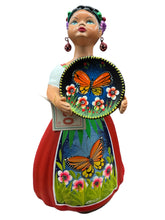 Load image into Gallery viewer, Lupita con batea monarca