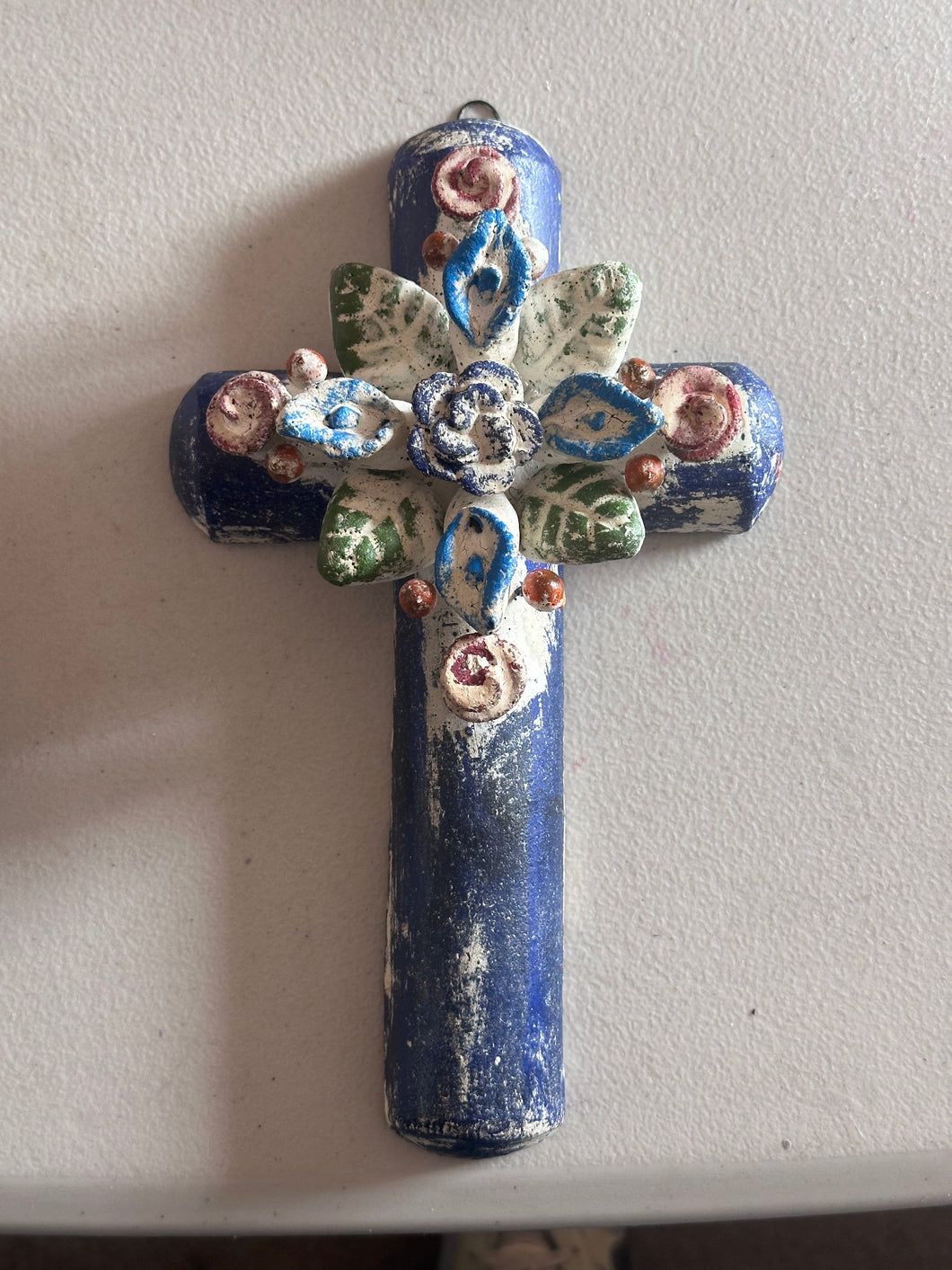 Washed Clay cross style D