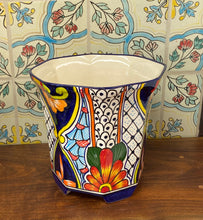Load image into Gallery viewer, Ceramic Talavera planter (Octagon1)