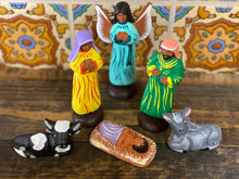 Load image into Gallery viewer, Free standing nativity 3