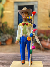 Load image into Gallery viewer, Lupe y sus dulces