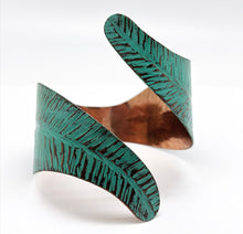 Load image into Gallery viewer, Copper bracelet patina