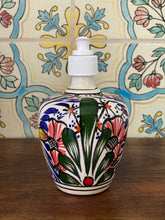 Load image into Gallery viewer, Soap dispenser A2