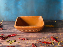 Load image into Gallery viewer, Classic clay bowl  7” square